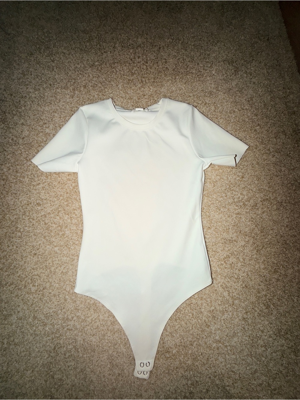 Good American White Short-Sleeve Baby One-Piece Bodysuit